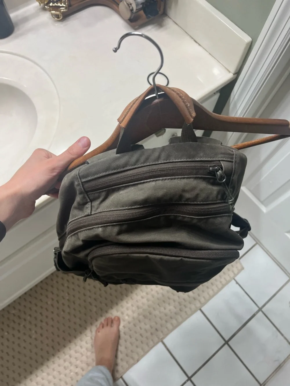 Fjallraven olive green backpack - Picture 3 of 4